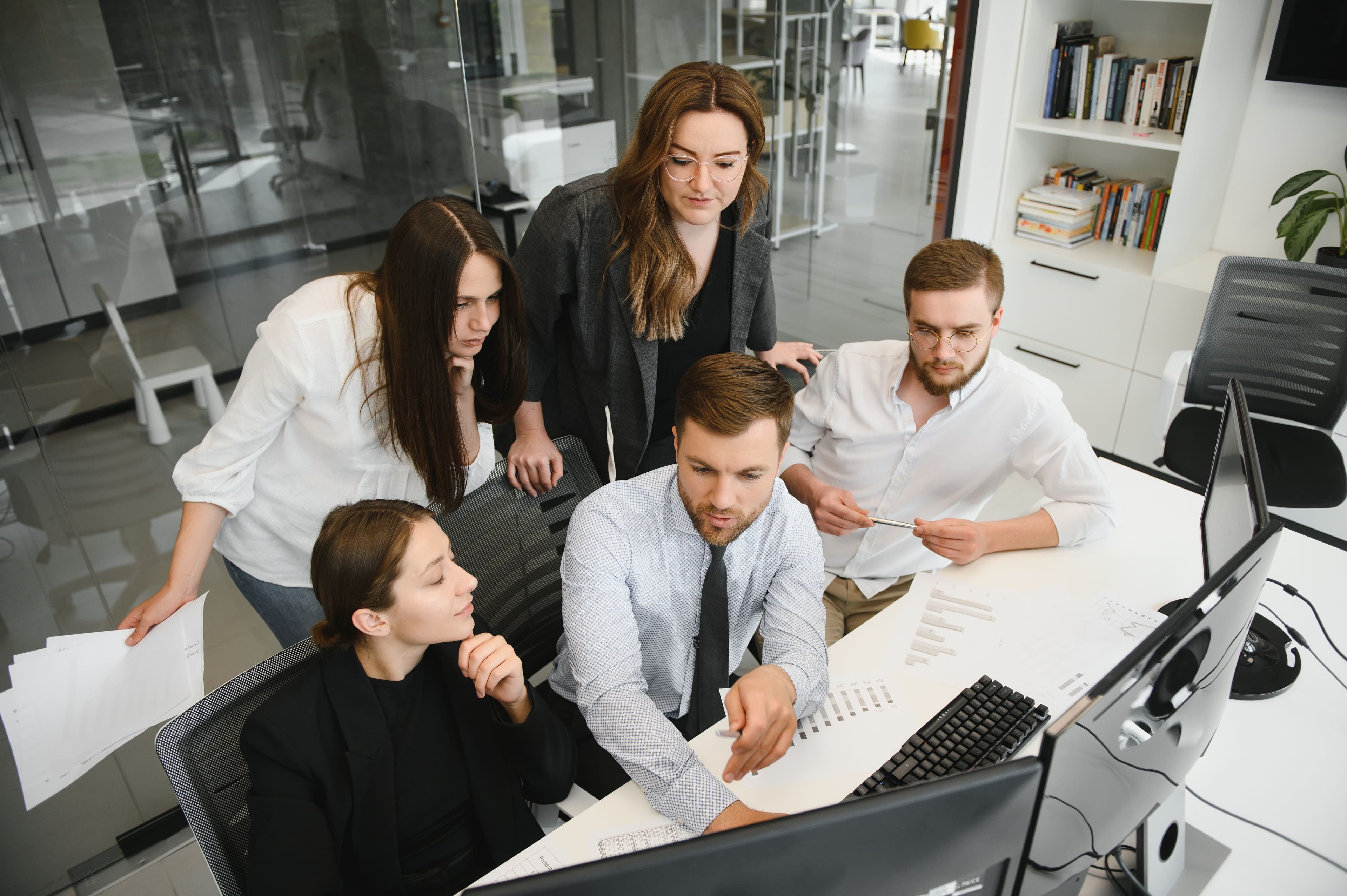 business-training-in-modern-offices-2025-03-15-18-45-25-utc.jpg