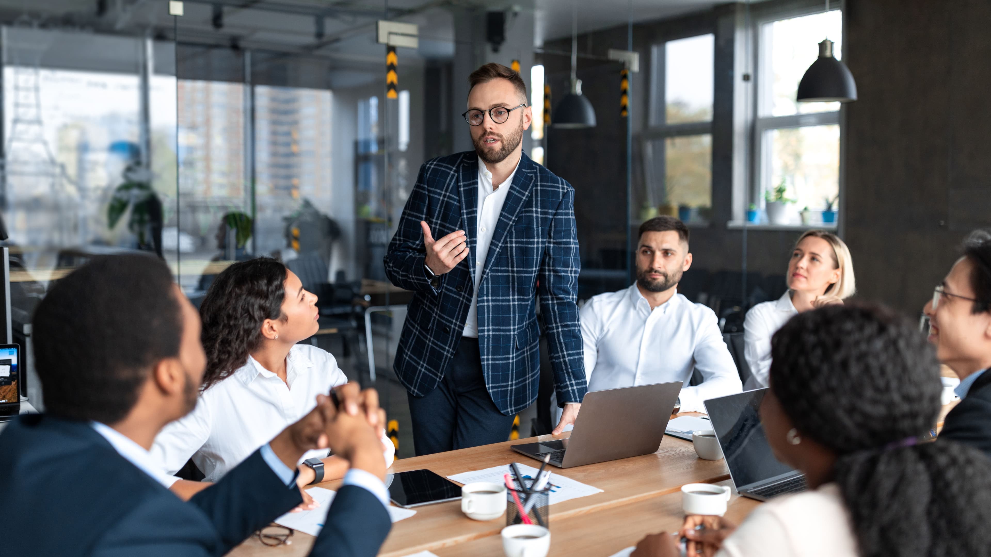 multiracial-businessmen-and-businesswomen-colleagu-2025-03-18-18-29-09-utc.jpg