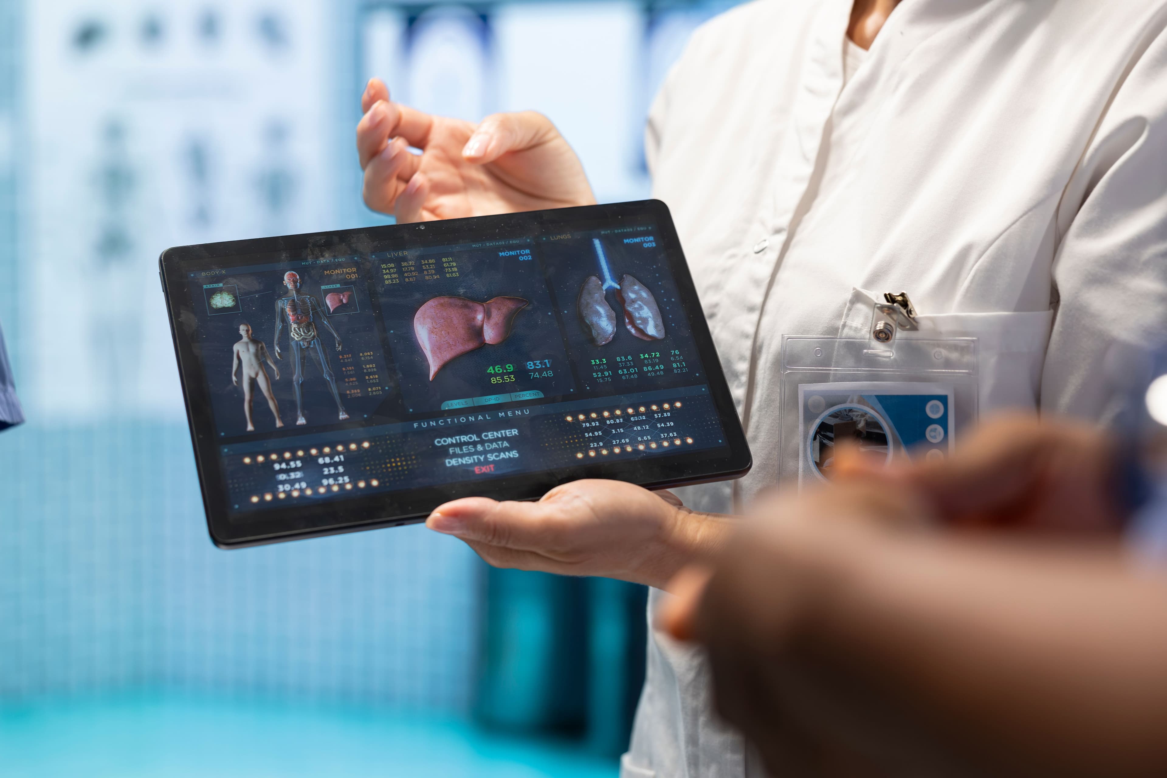physicians-discuss-x-ray-and-ct-scan-results-for-a-2025-02-19-23-57-10-utc.jpg