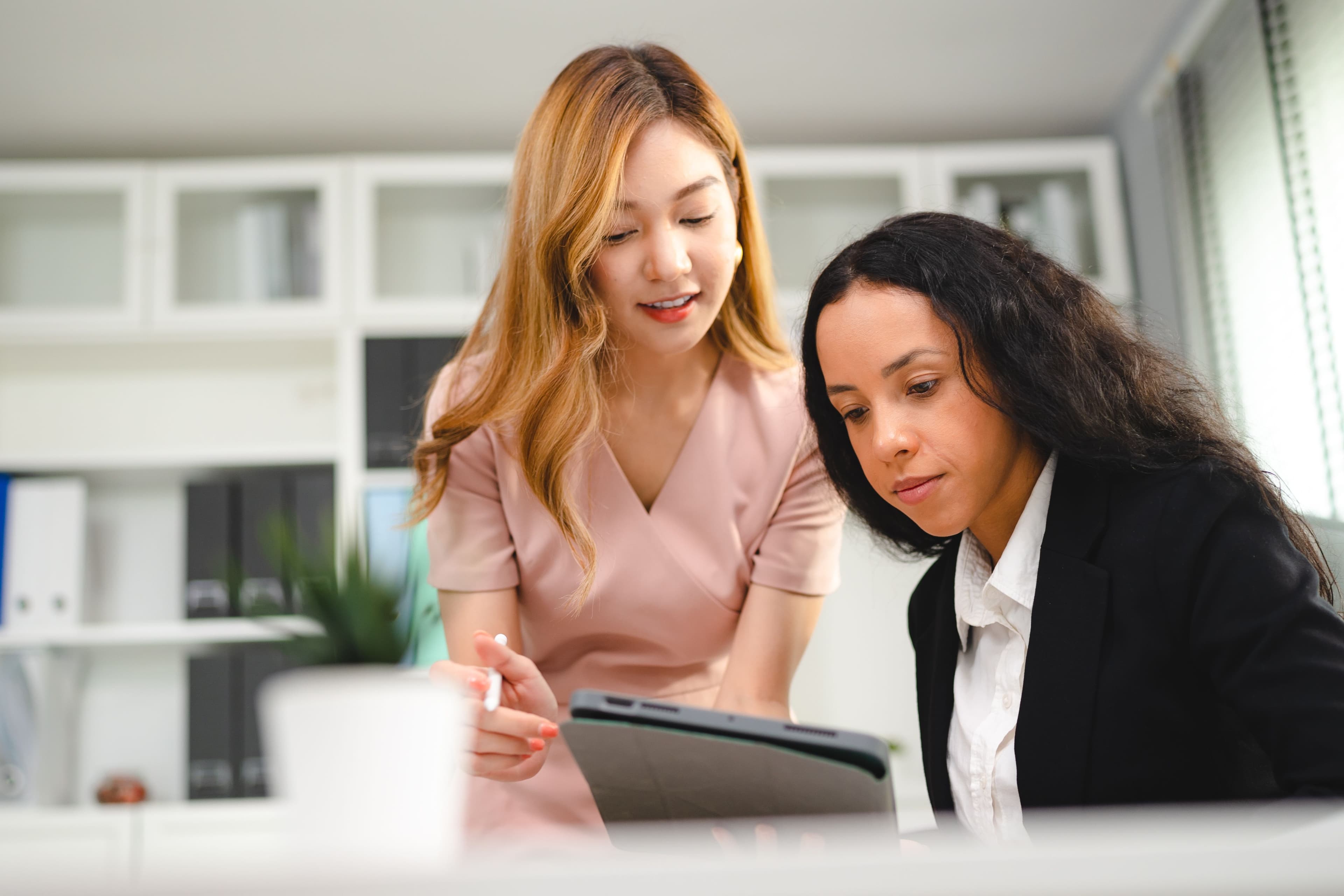 professional-business-entrepreneur-team-meeting-an-2025-03-27-01-57-29-utc.jpg