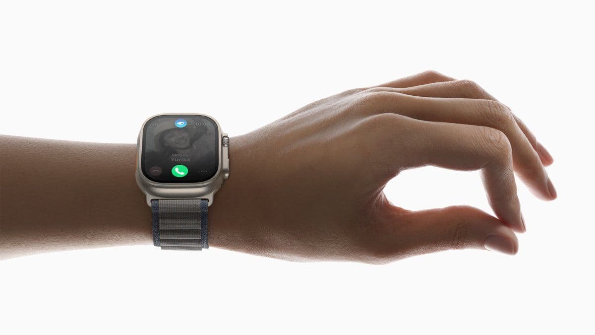 smart-watch-interaction.jpg